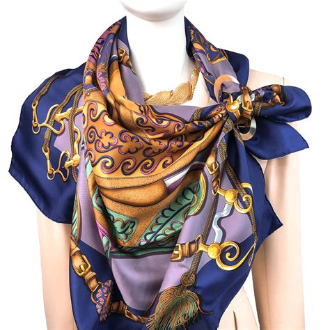 how to wear an hermes silk scarf|how to wear Hermes twilly.